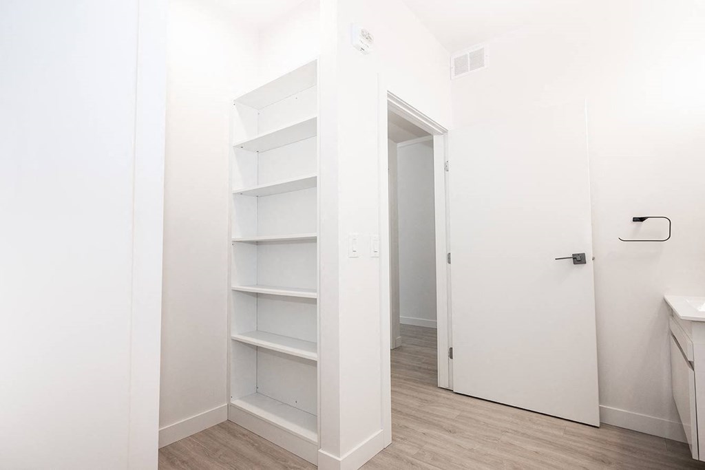 703 St. Annes Apartment, 703 St. Anne's Road, Winnipeg, MB RentCafe